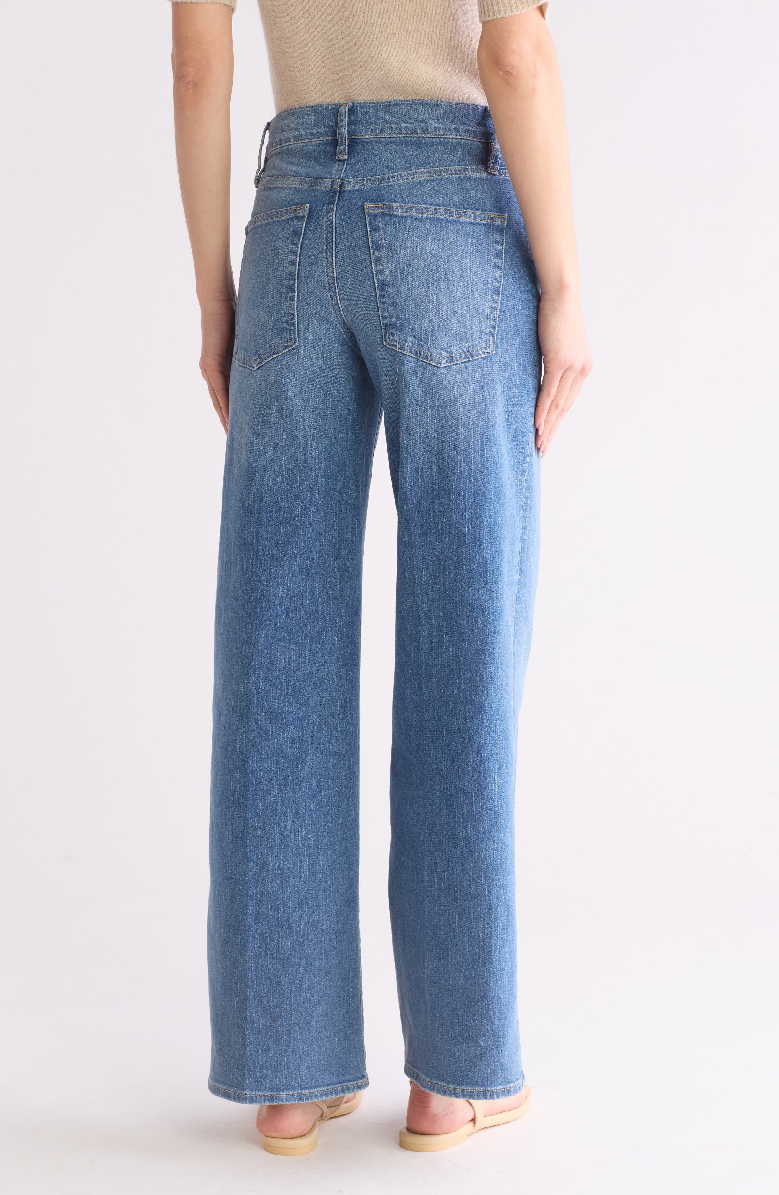Classic Denim Palazzo Jumpsuit – Adjustable Straps & Wide Leg