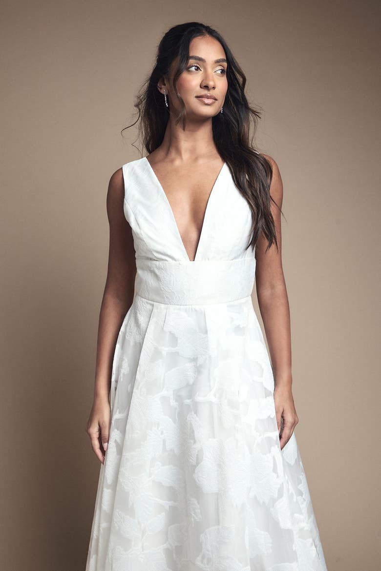 uo dallas plunging v-neck midi dress Urban Outfitters + Dallas Plunging V-Neck Midi Dress