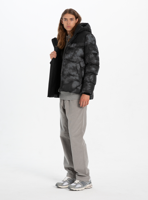 Point Zero Engineered Quilted Puffer Printed Jacket In Slate