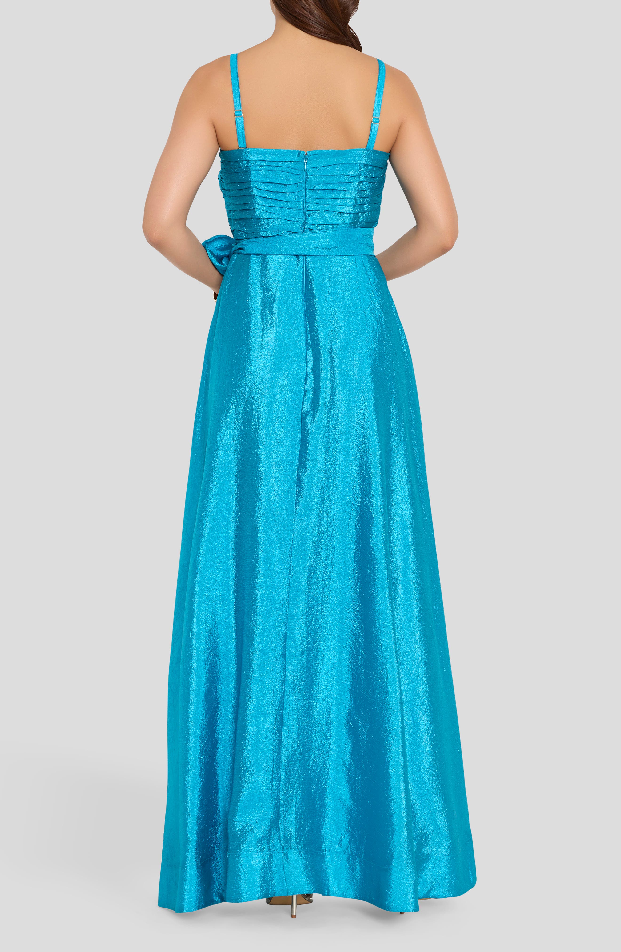 Ruched Metallic Sleeveless Gown - image 2