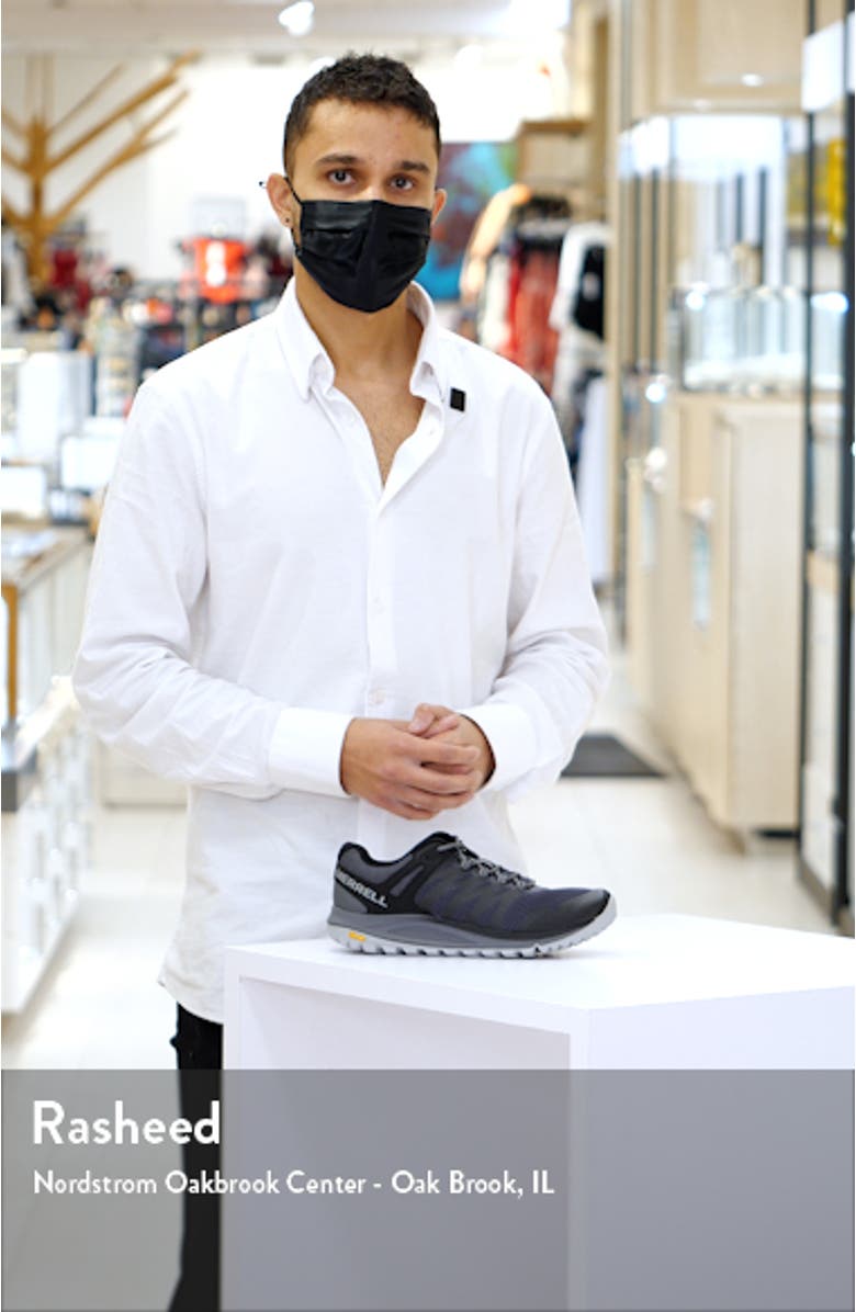 Nova 2 Sneaker, sales video thumbnail