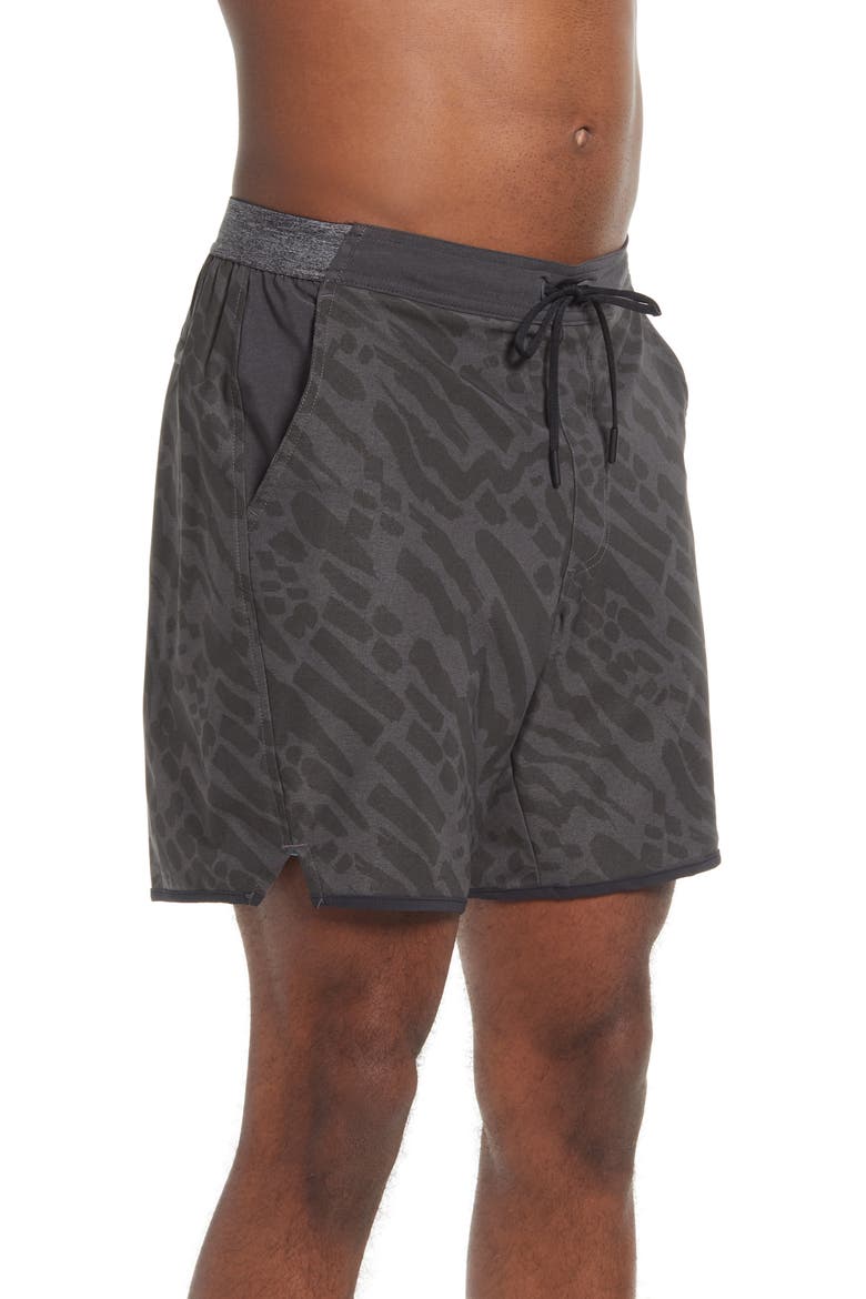 Freeflow 7-inch Yoga Shorts, Alternate, color, THE HIDDEN PINES