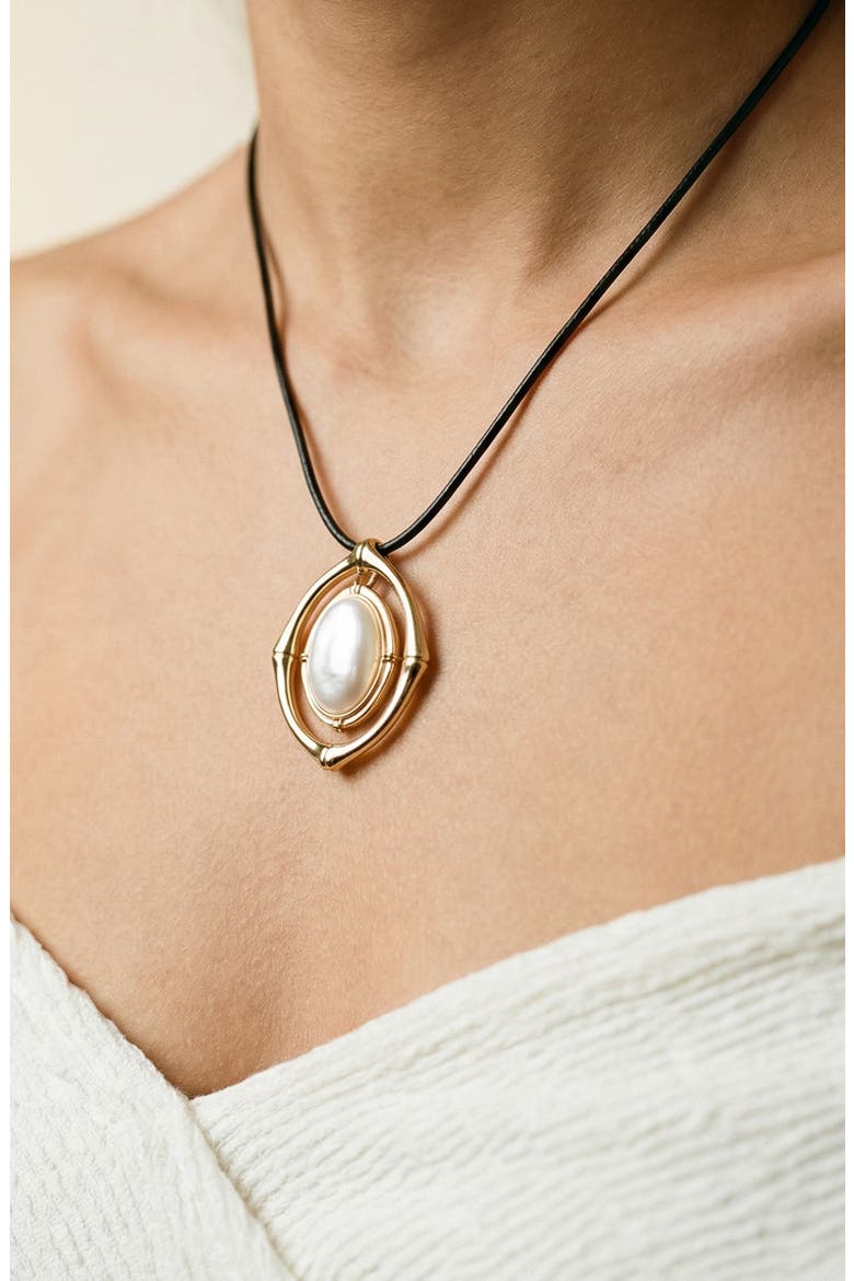 Bamboo Pendant Necklace, Alternate, color, GOLD