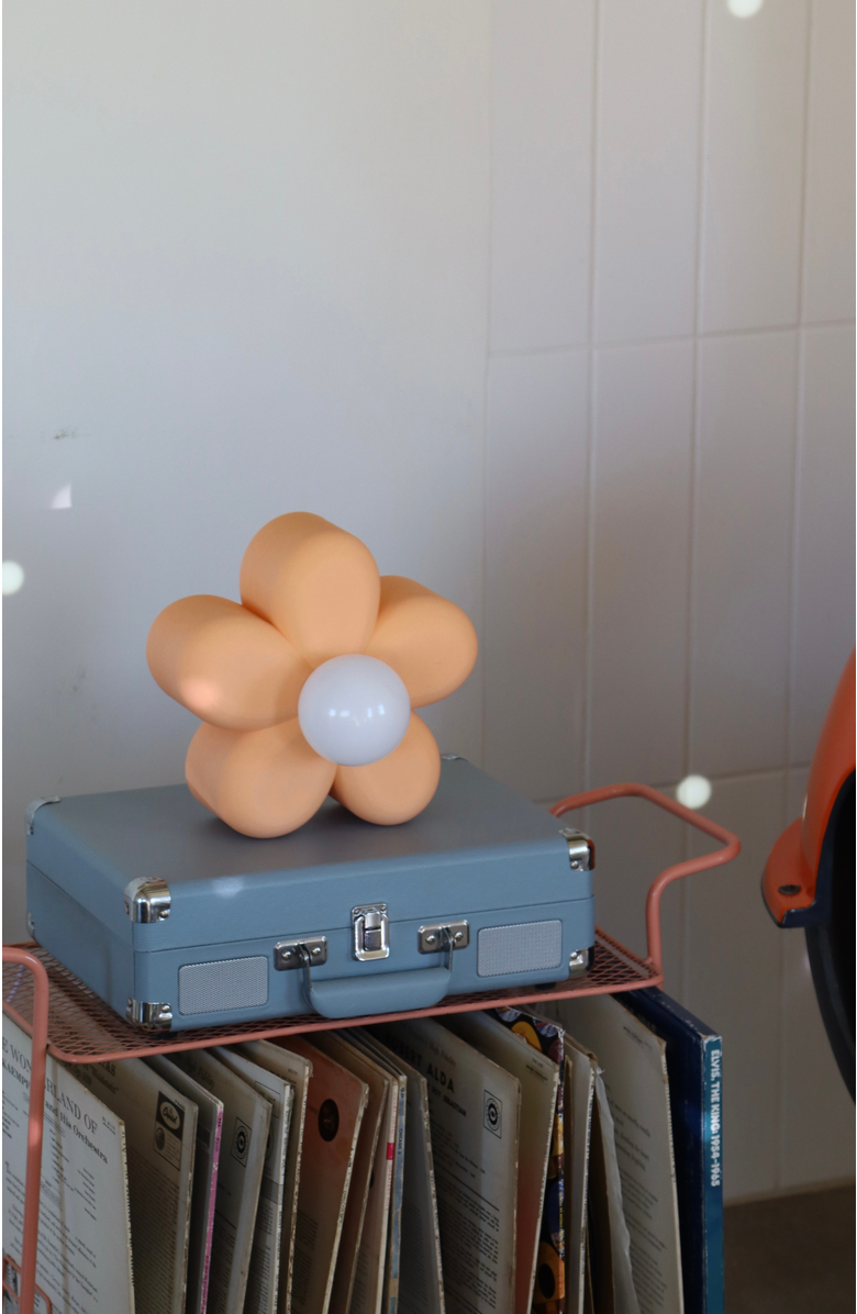 Sofiest Designs Daisy Lamp, Alternate, color, Orange Peel