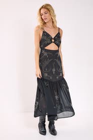 NASTY GAL Ring Cut Out Volume Maxi Dress