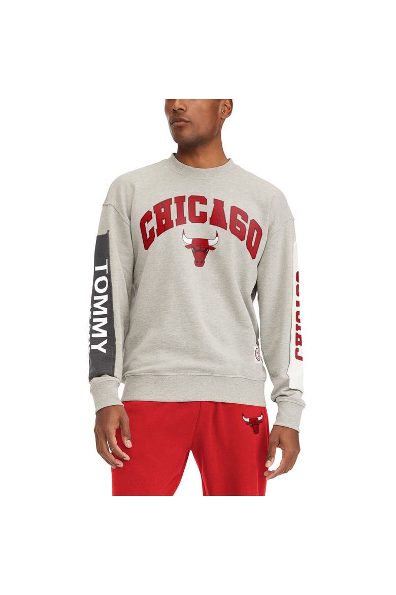 Men's Tommy Jeans Gray Chicago Bulls James Patch Pullover Sweatshirt, Main, color, Gray