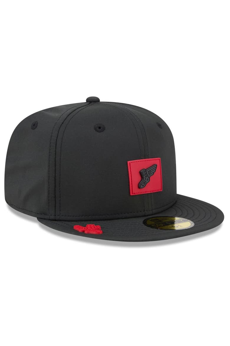 Men's New Era  Black Chicago White Sox 2026 Clubhouse Alternate 59FIFTY Fitted Hat, Alternate, color, Black