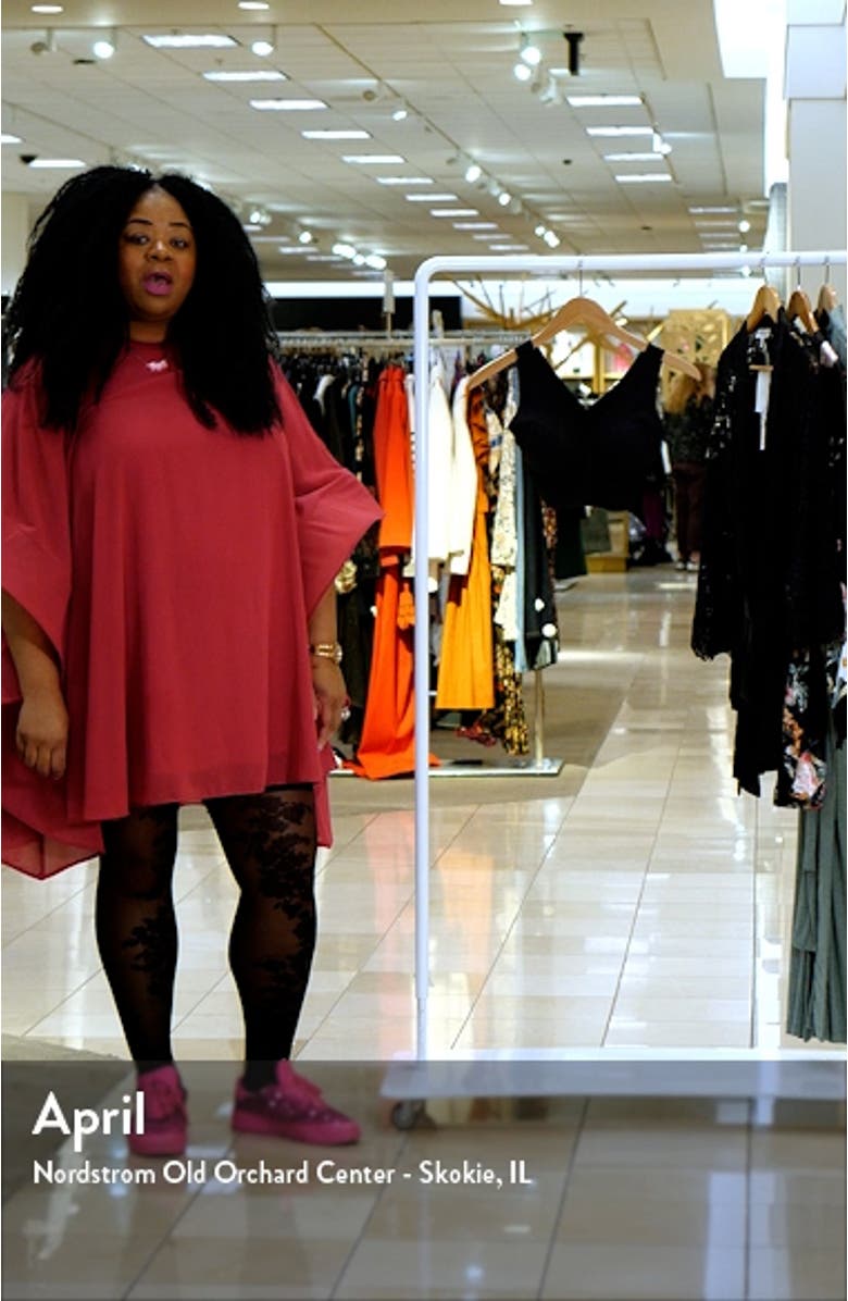 True Body V-Neck Bralette, sales video thumbnail