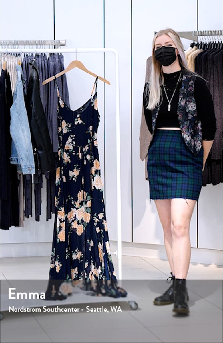 Feeling Freesia Floral Dress, sales video thumbnail