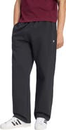 adidas Trefoil Essentials Fleece Sweatpants