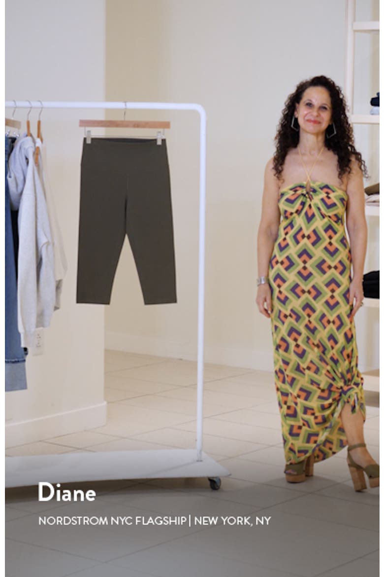 Studio Luxe High Waist Capri Leggings video