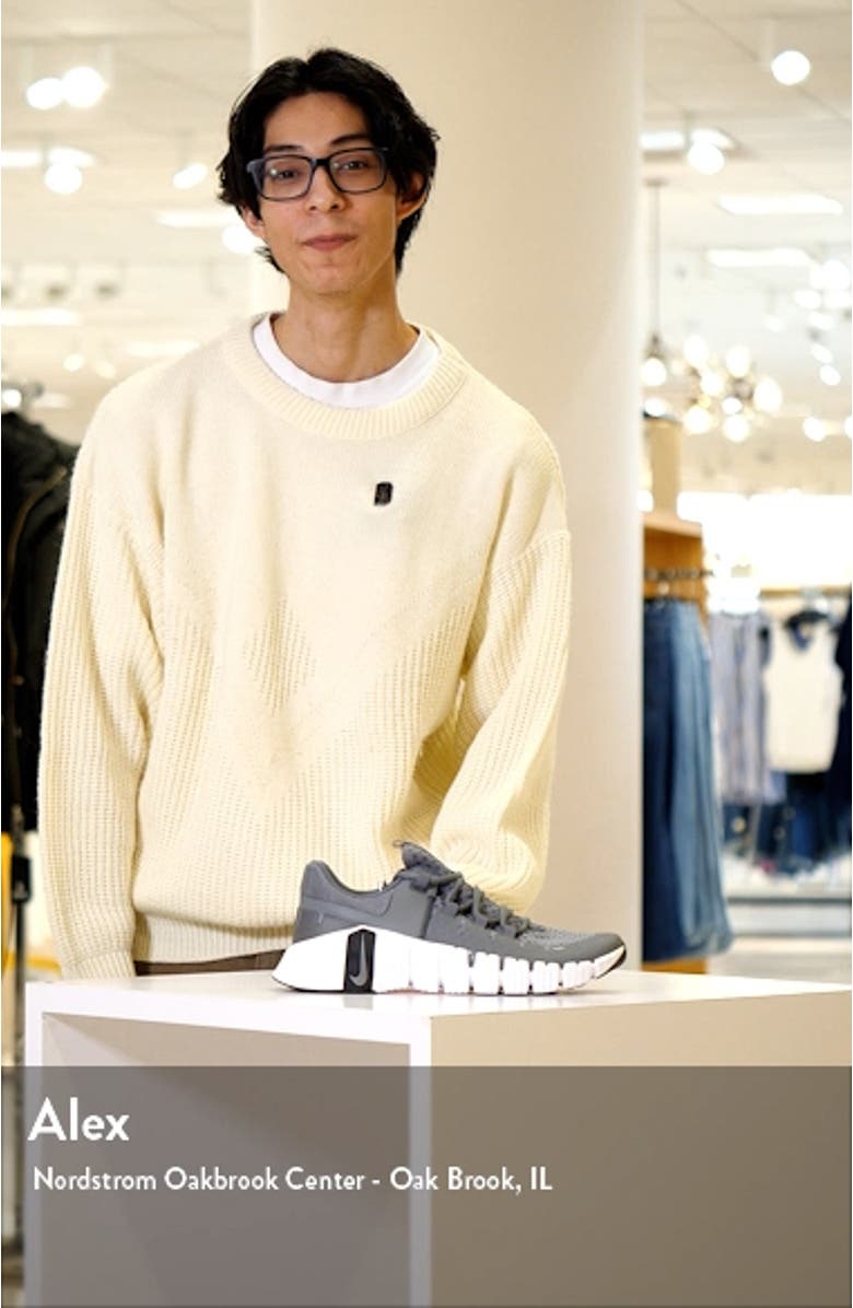 Free Metcon 5 Training Shoe, sales video thumbnail