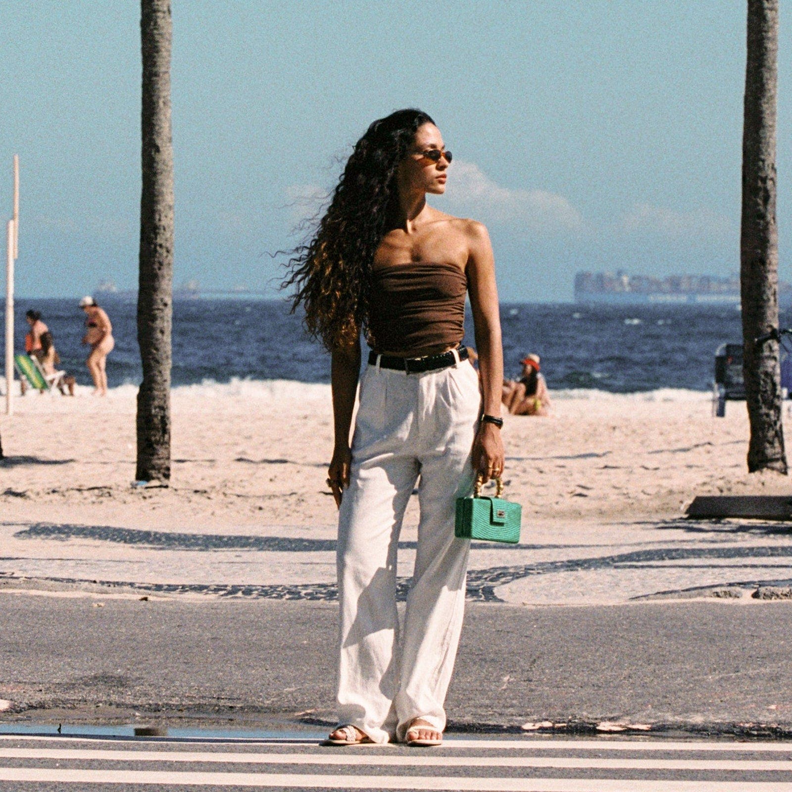 Soli & Sun THE SERENA Woven Straw Clutch Bag, Alternate, color, Green