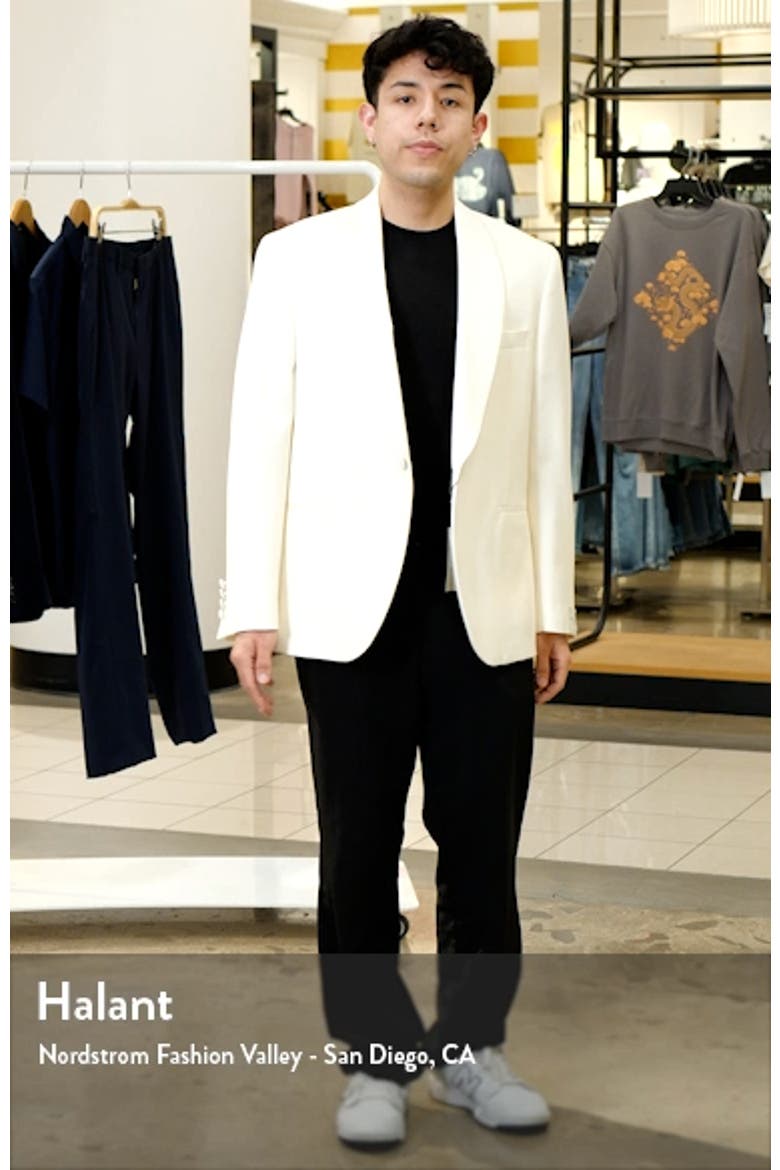 Ethan Trim Fit Solid Wool Dinner Jacket video