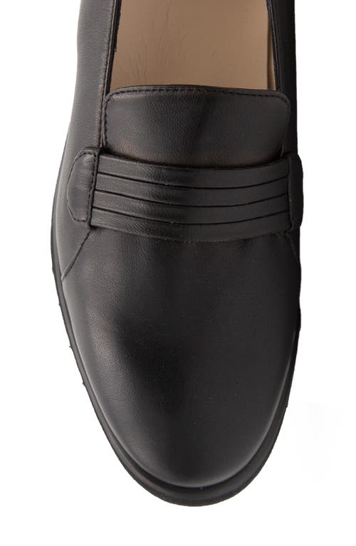 Amalfi By Rangoni Embrezza Wedge Loafer In Black Parmasoft