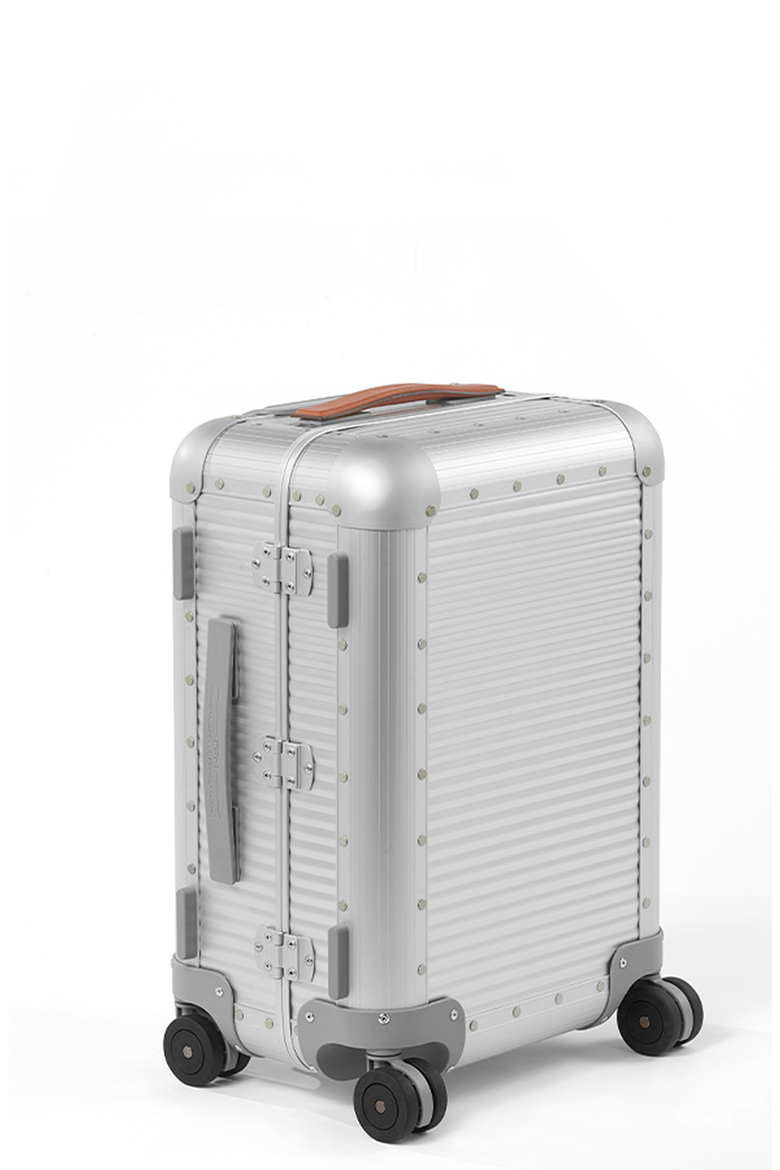 Bank Spinner 55M Suitcase, Alternate, color, Moonlight Silver