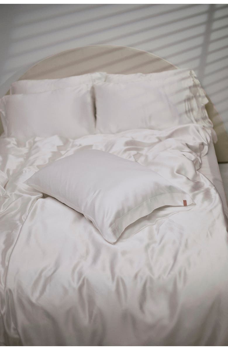 Lunya Washable Silk Pillowcase, Alternate, color,
