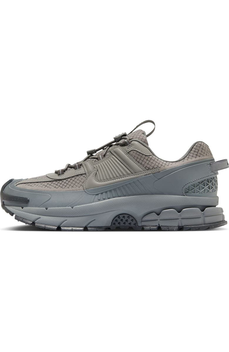 Nike Zoom Vomero Roam Winterized Sneaker, Alternate, color, Pewter/ Cool Grey