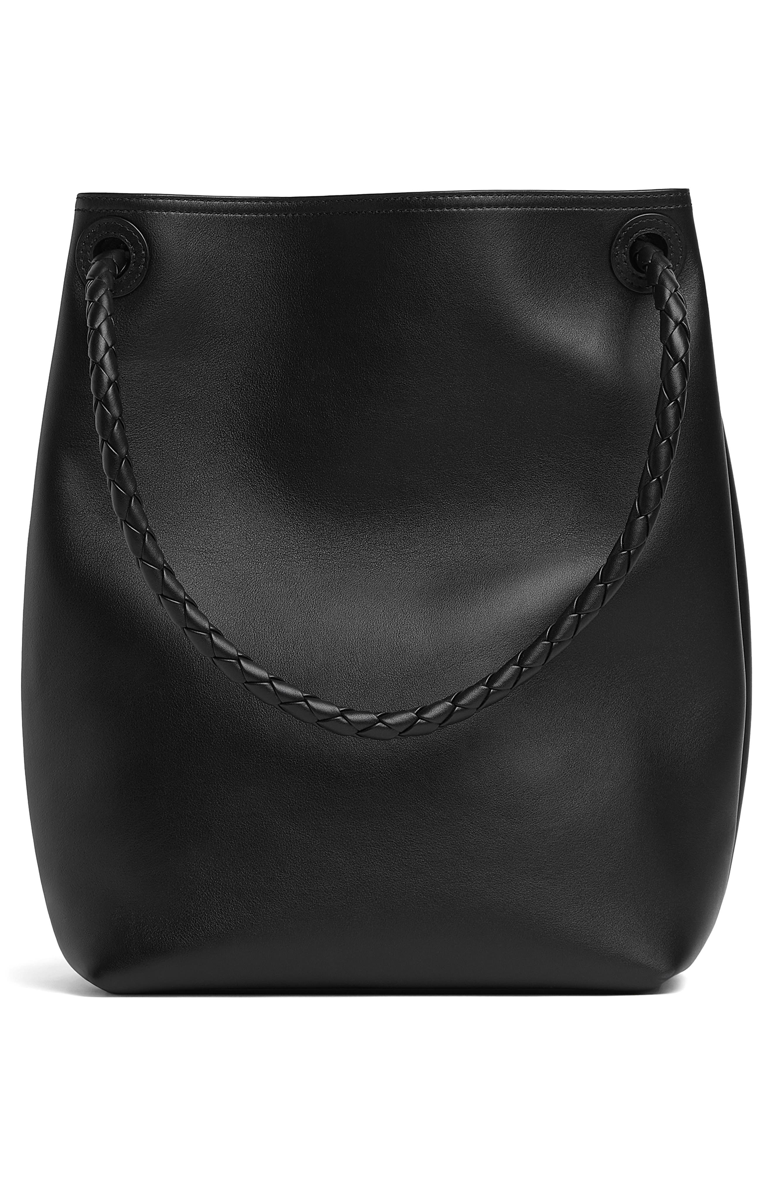 Bottega Veneta Andiamo Leather Bucket Bag, Alternate, color, 1019 Black-M Brass