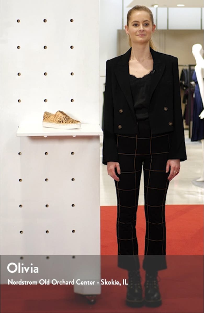 Karla Sneaker, sales video thumbnail