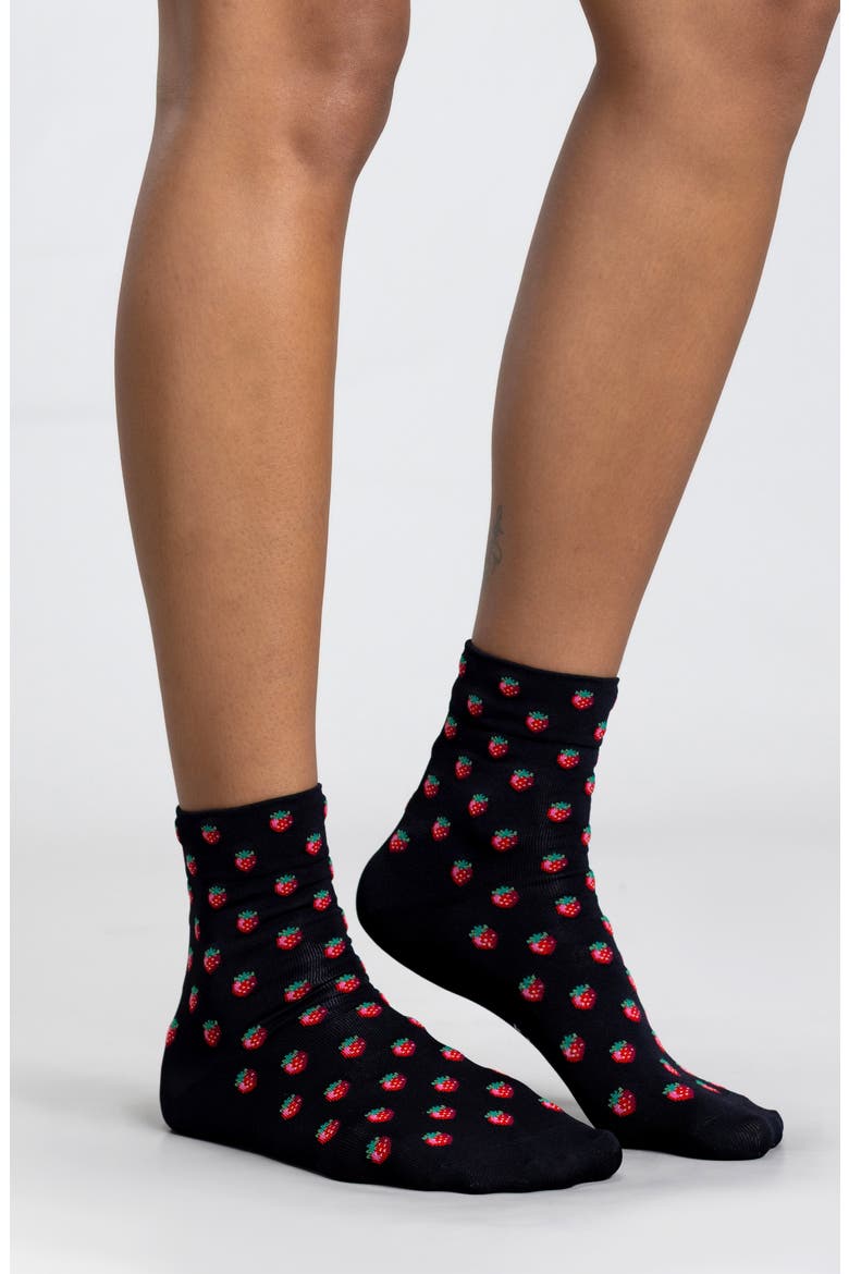 Strawberry & Lips Assorted 2-Pack Quarter Socks, Alternate, color, BLACK/ PINK MULTI