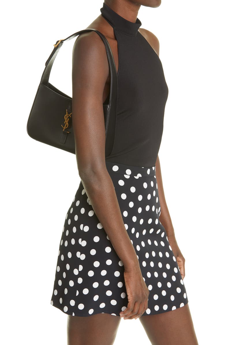 Saint Laurent Le 5 à 7 Leather Hobo, Alternate, color,