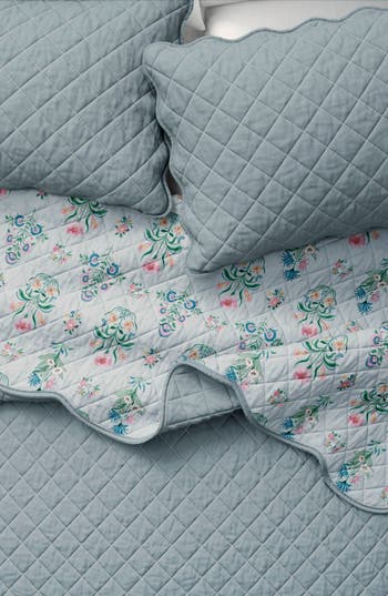 Woven & Weft Floral Cotton Scalloped Quilt & Sham Set In Thriving Flowers