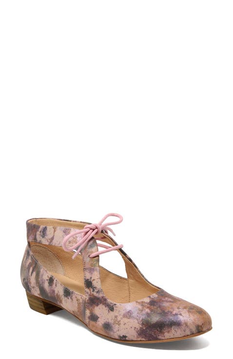 Ewing Tie Low Heel
