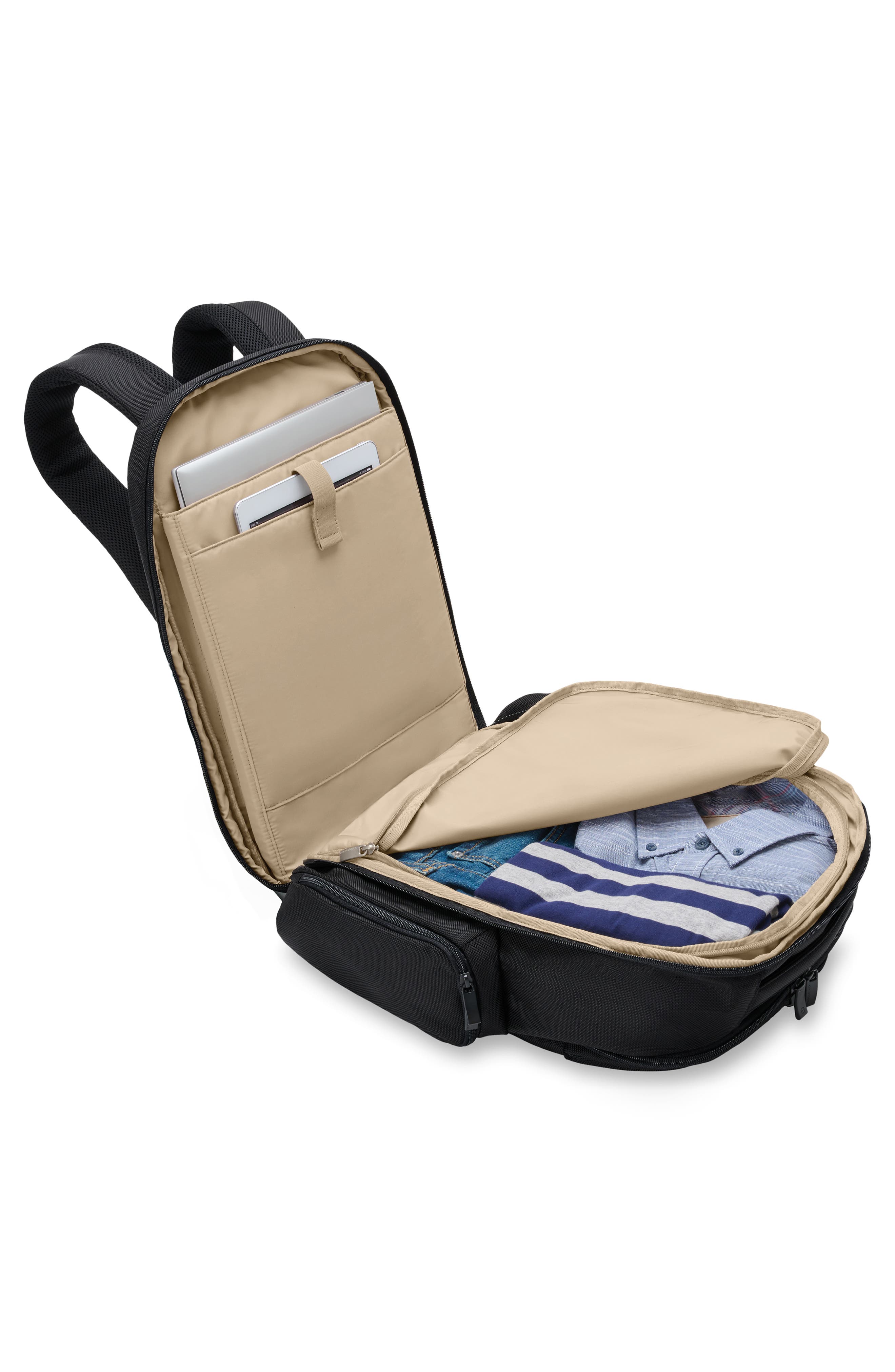 Briggs 
Riley Baseline Traveler Backpack, Alternate, color, Black