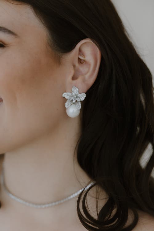 Untamed Petals Sonnet Pearl Drop Earrings In Metallic