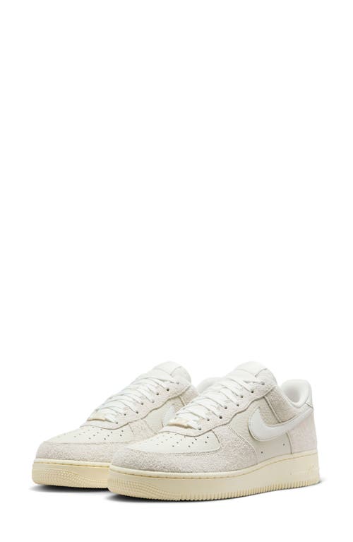 Nike Air Force 1 '07 Lv8 Basketball Sneaker