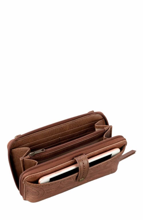 The Sak Iris Smartphone Crossbody Bag In Brown