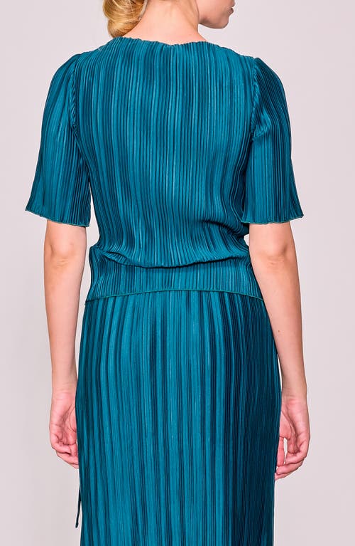 Melloday Elbow Sleeve Plissé Top In Blue