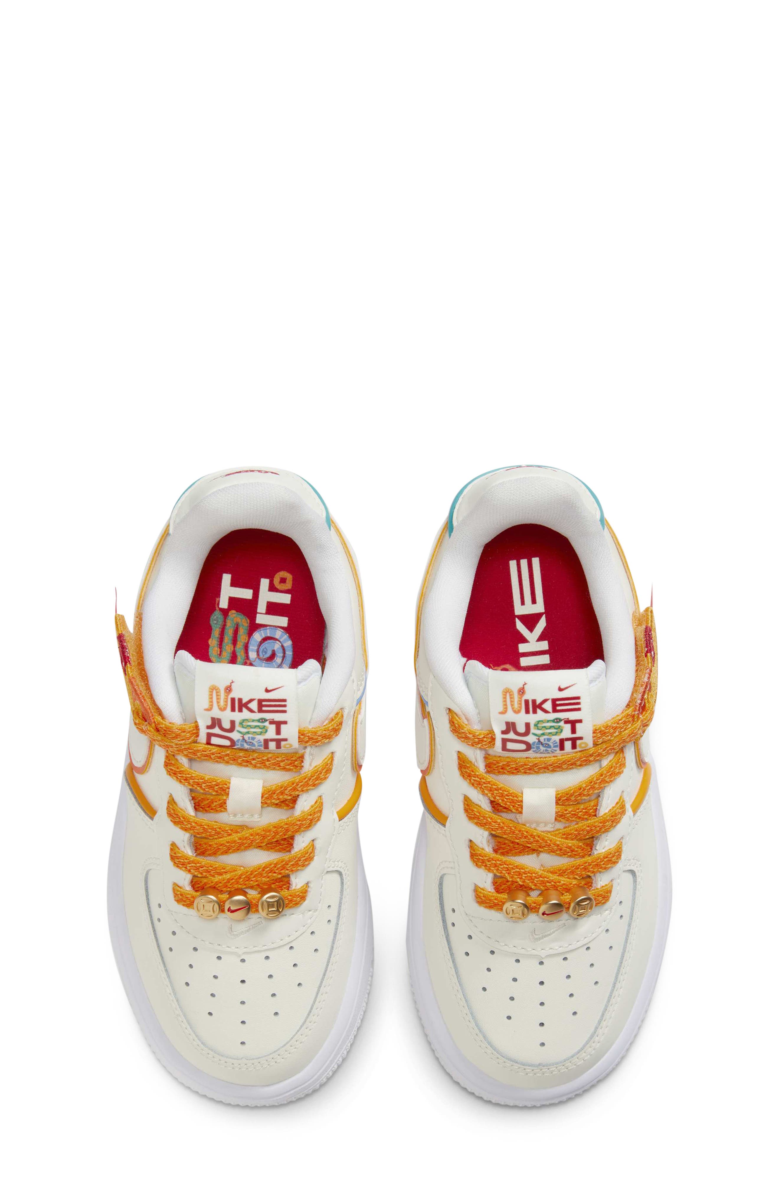 Nike Force 1 Low EasyOn LV8 Basketball Sneaker, Alternate, color, 