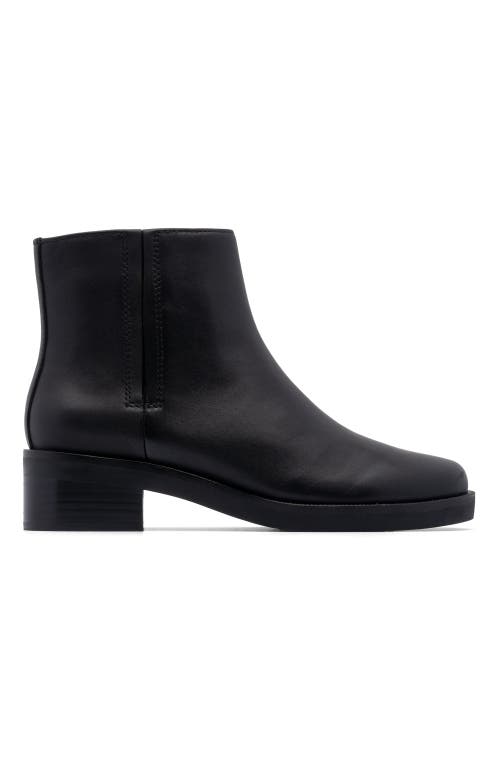 Abeo Traverse Ankle Bootie In Black - Regular