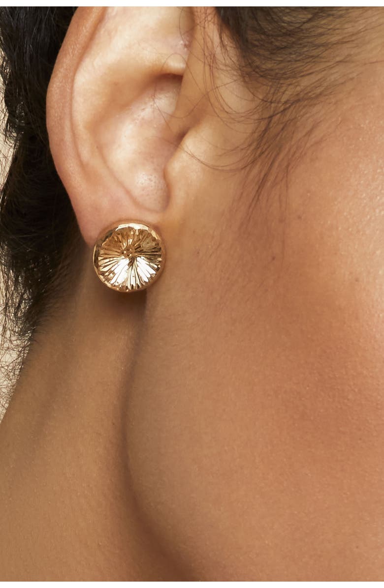 Oradina 14K Yellow Gold Sunburst Round Studs, Alternate, color, Yellow Gold