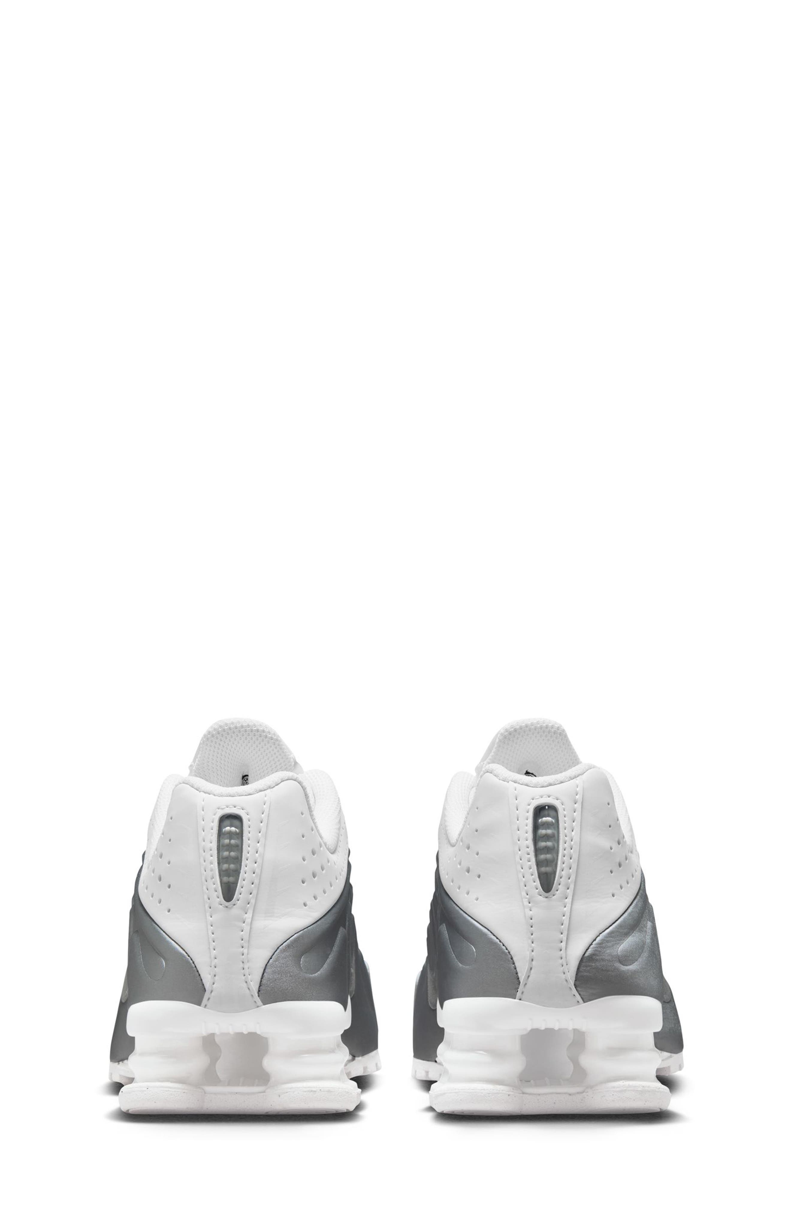 Shox R4 Sneaker, Alternate, color, 101 WHITE/M SILV