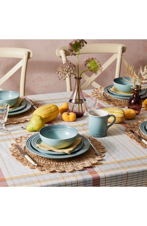 LE CREUSET LE CREUSET 16-PIECE DINNERWARE SET