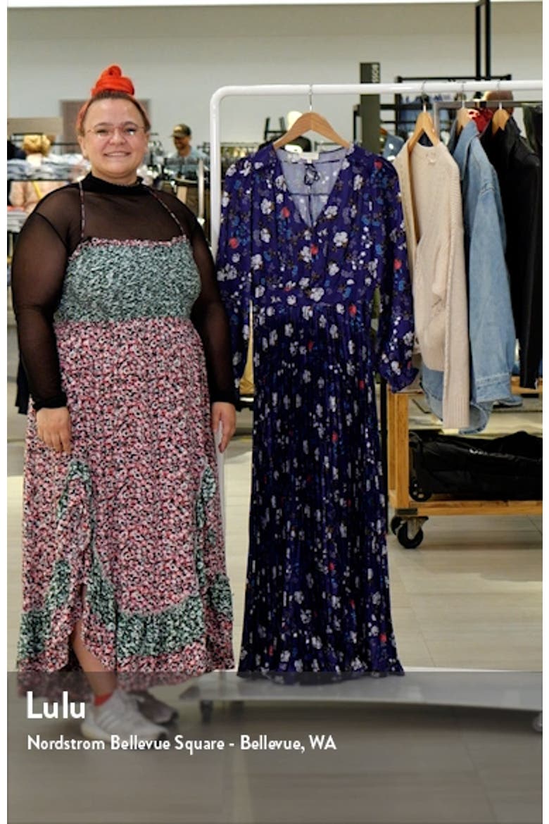 Floral Long Sleeve Pleat Satin Dress video