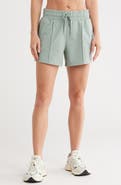 YOGALICIOUS Lux City Life 4-Inch Shorts