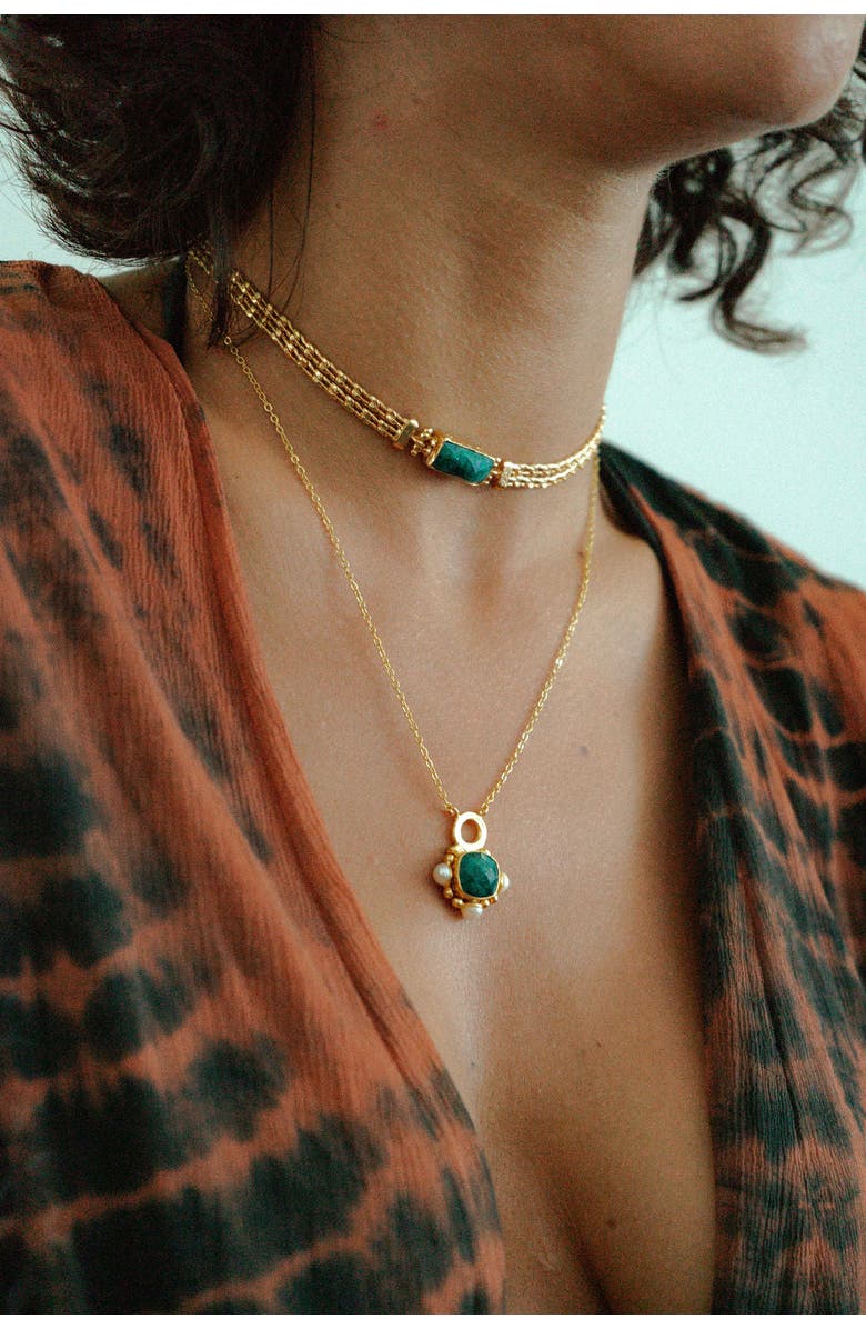 Ottoman Hands Esther Emerald And Pearl Pendant Necklace, Alternate, color, Gold
