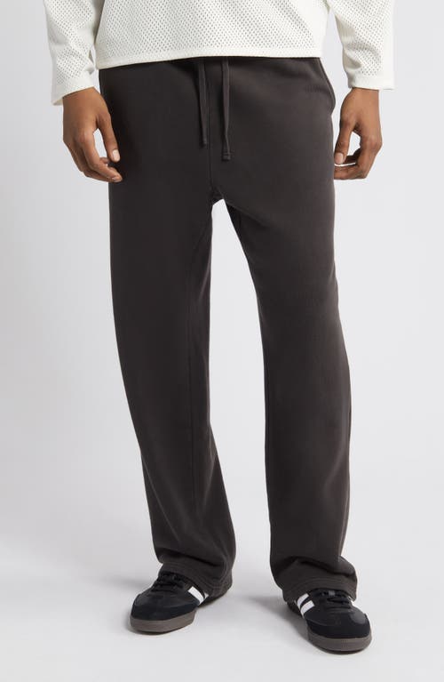 Elwood Core Cotton Straight Leg Sweatpants In Brown