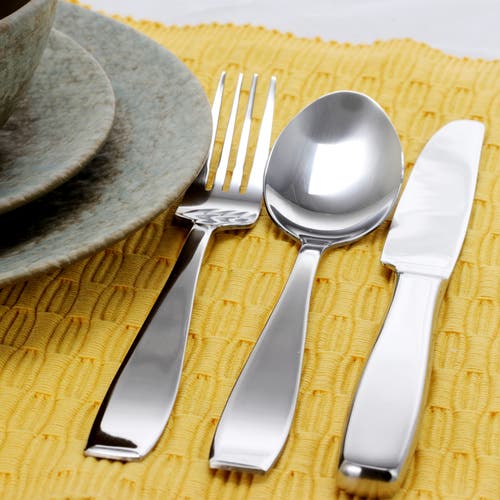 Gibson Castleford 20 Peice Flatware Set In Silver