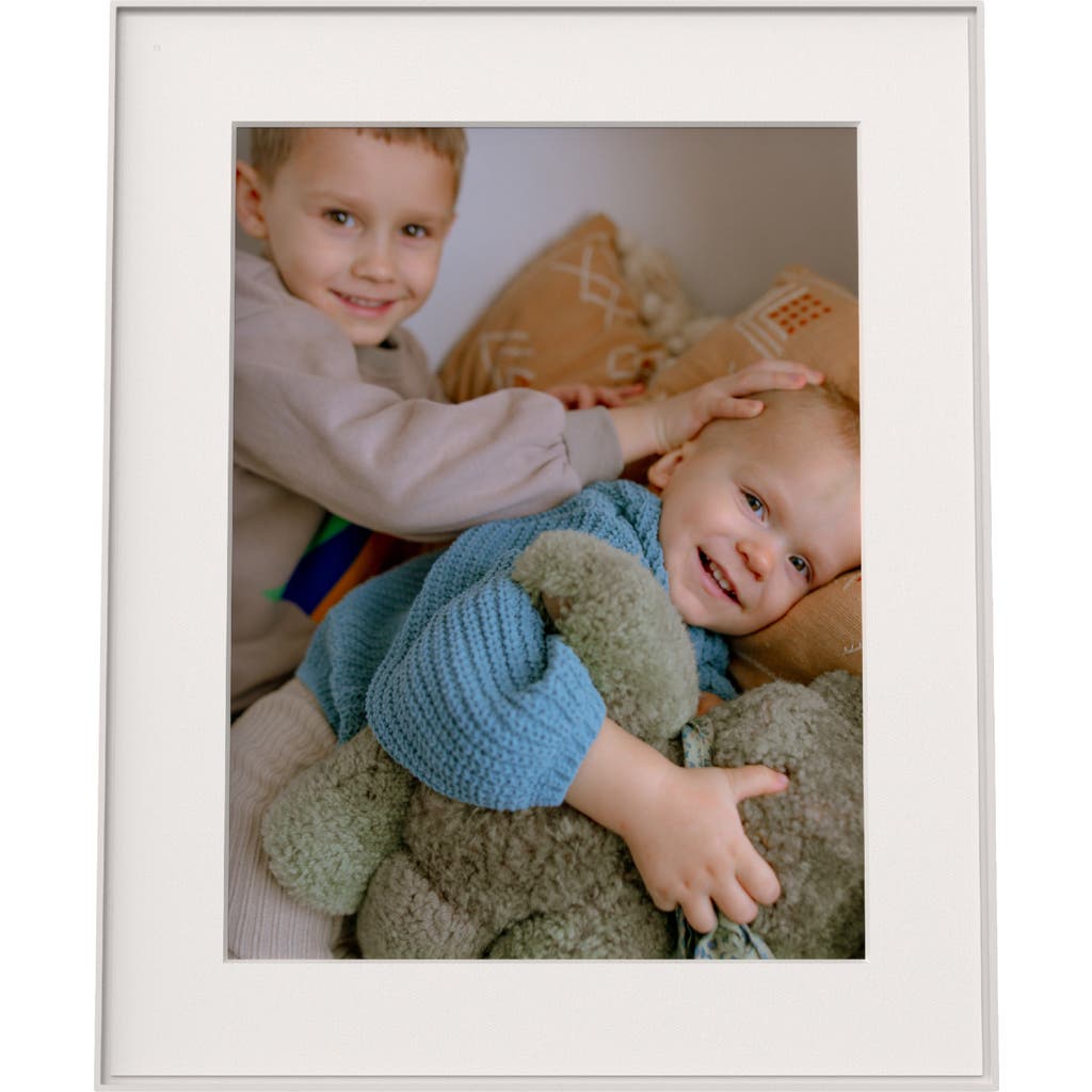 Aura Frames Walden Digital Photo Frame