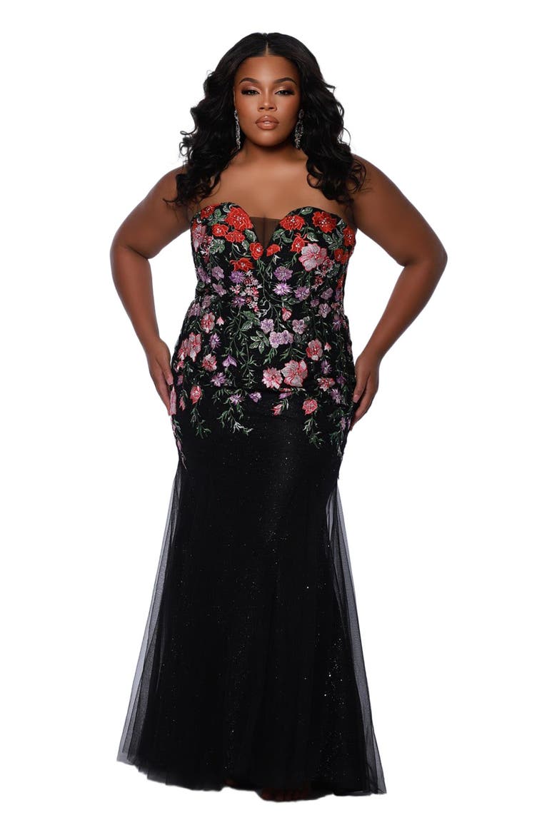 Sweetheart Neckline Fitted Floral Plus Size Gown, Main, color, Black Floral