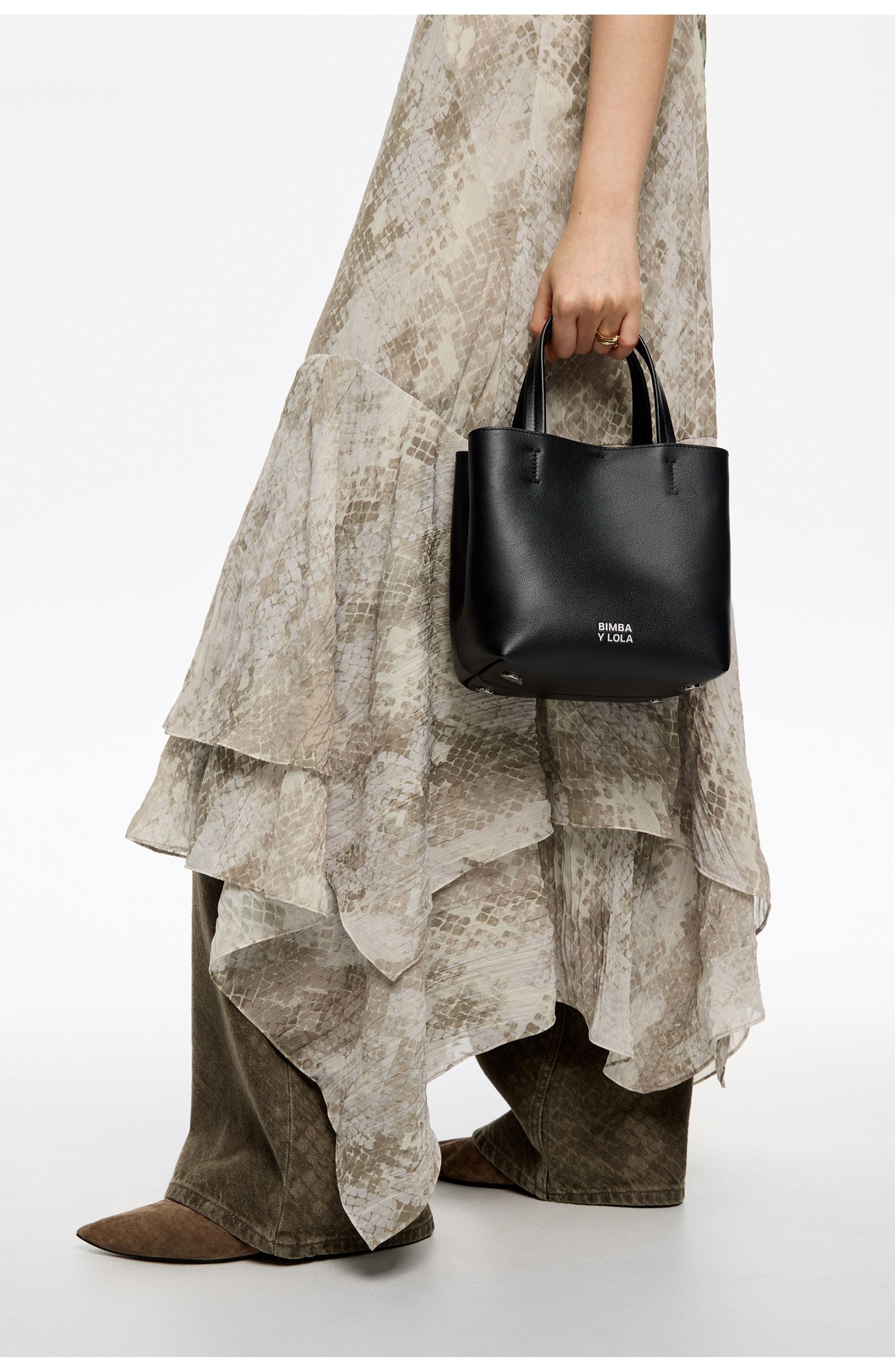 Bimba y Lola Small Leather Chihuahua Bag, Alternate, color, Black