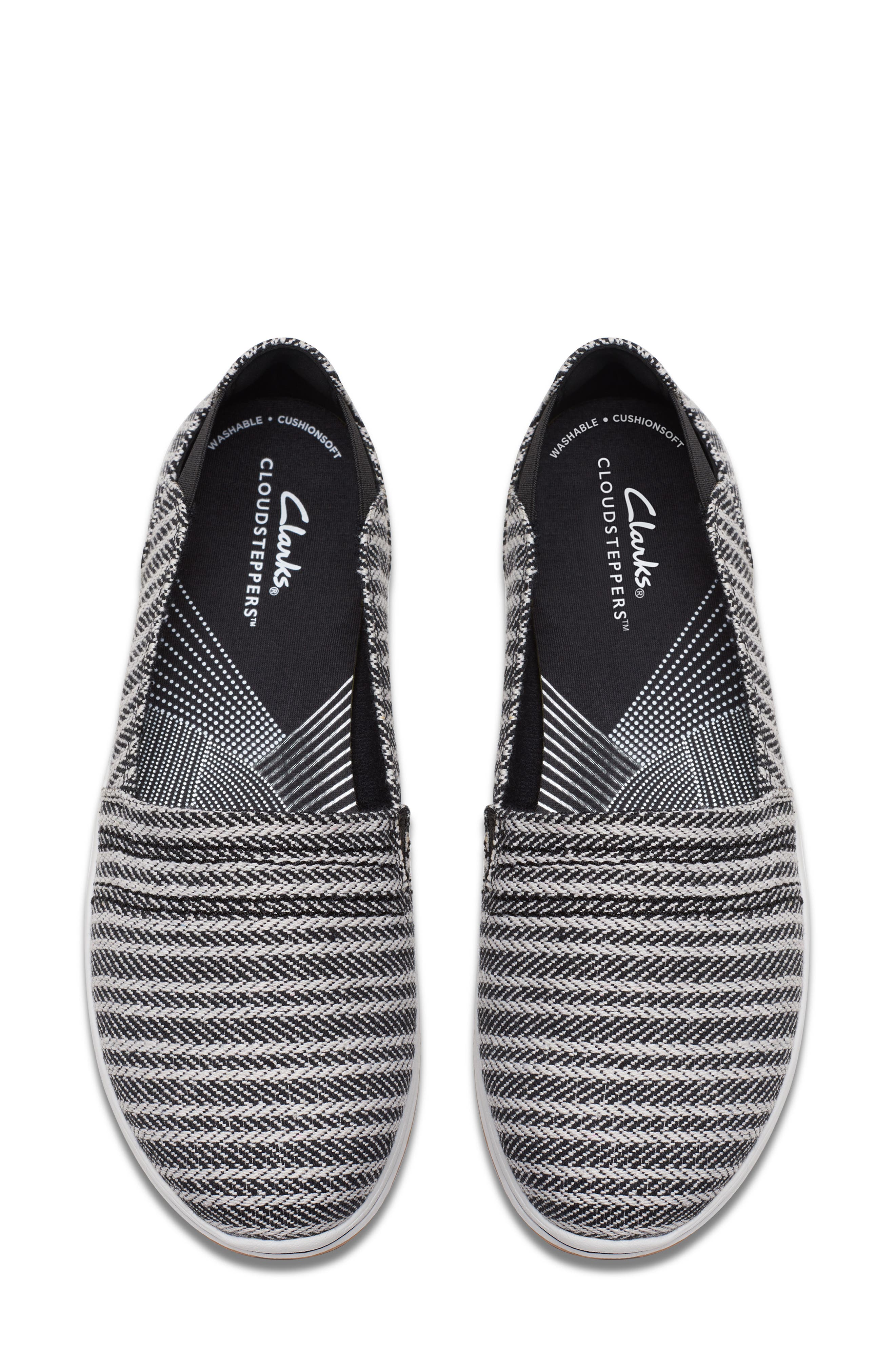 Clarks<sup>®</sup> Breeze Step II Sneaker, Alternate, color, 