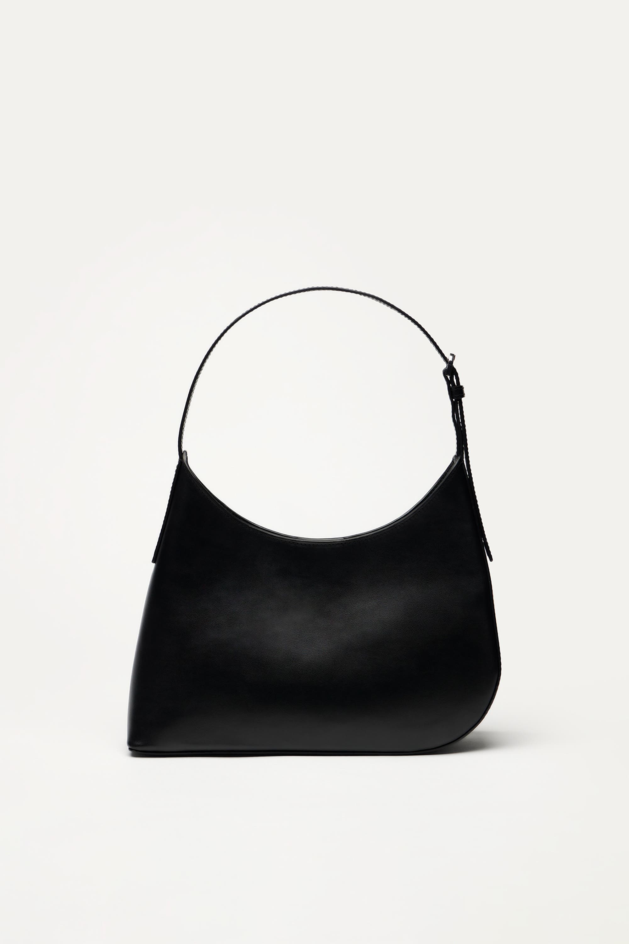 Want Les Essentiels Arch Smooth Leather Shoulder Bag, Alternate, color, Black