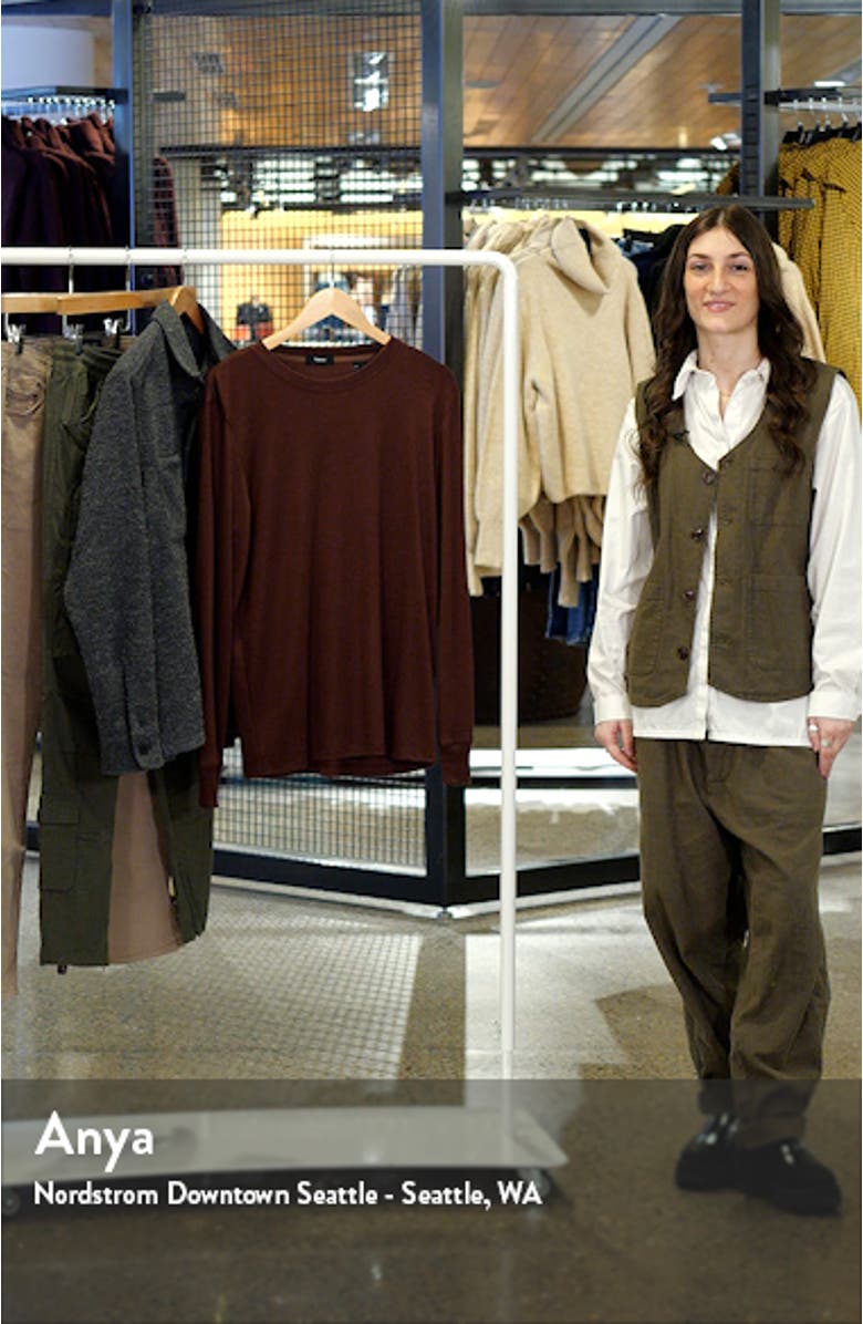 Essential Anemone Long Sleeve T-Shirt, sales video thumbnail