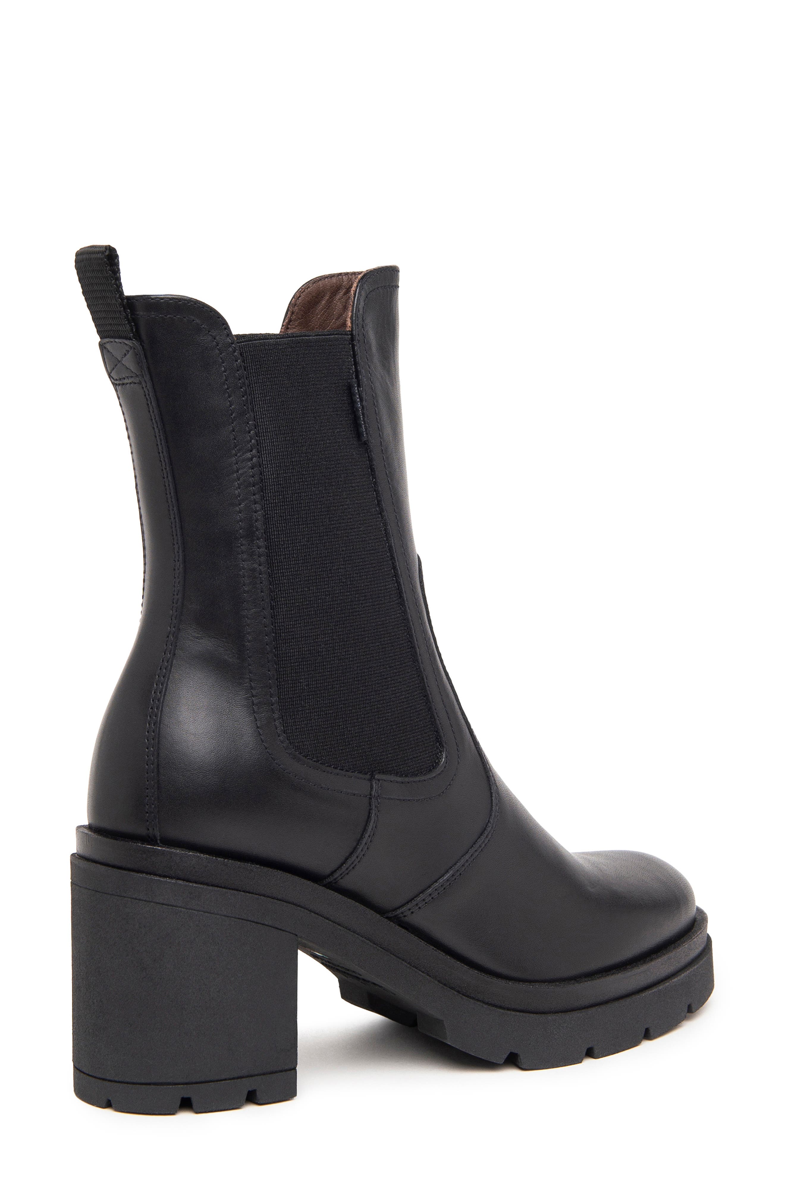 NeroGiardini Lug Sole Chelsea Boot, Alternate, color, Black